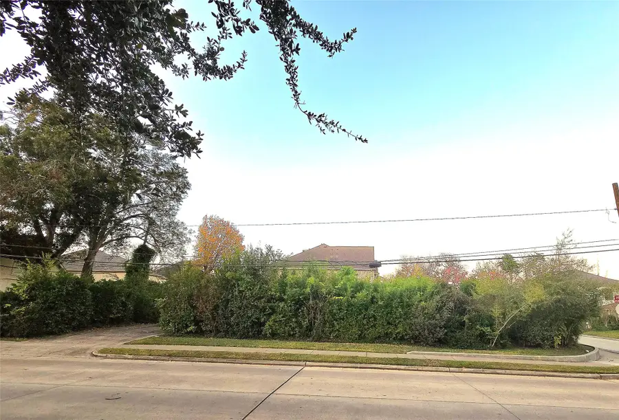 851 Jaquet Drive, Bellaire, TX 77401 - Image #3