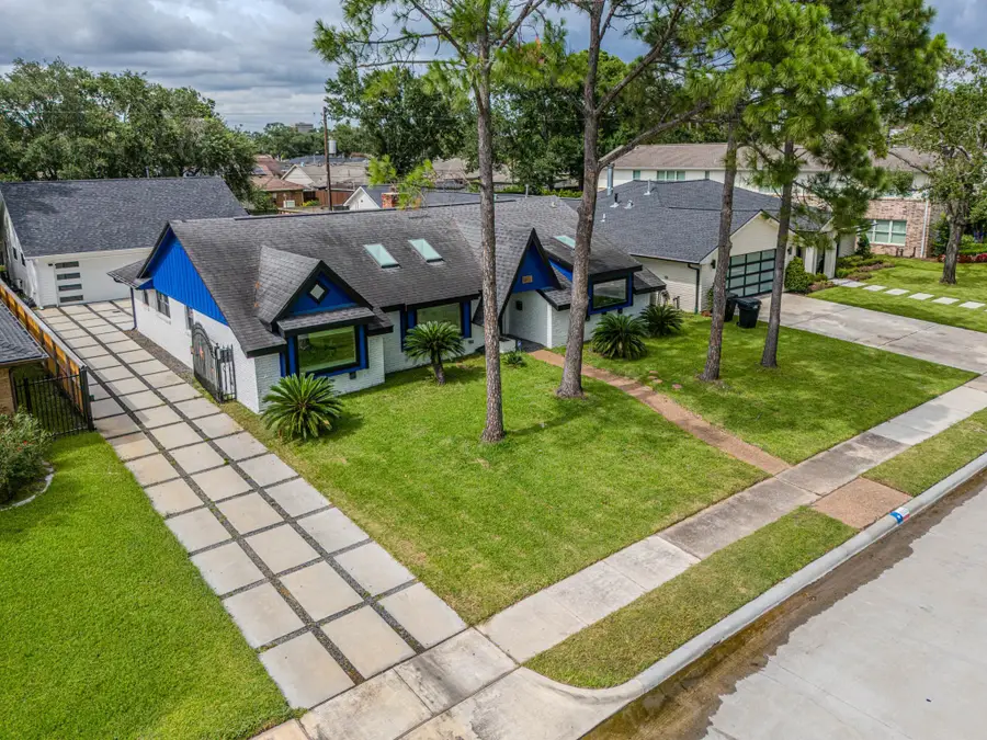 6518 Kury Lane, Houston, TX 77008 - Image #2