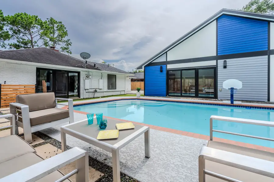 6518 Kury Lane, Houston, TX 77008 - Image #3