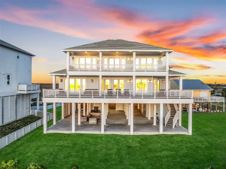 2910 11 Mile Road, Galveston, TX 77554 - #3