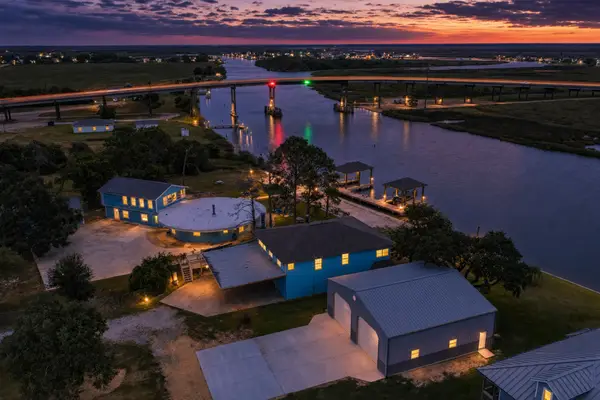 215 Veselka Road, Freeport, TX 77541