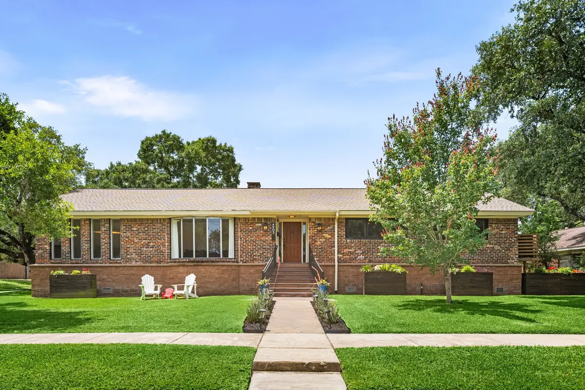 4903 Heatherglen Drive, Houston, TX 77096 - #1