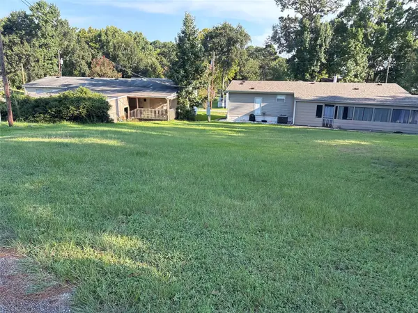 145 Pine Grove Drive, Livingston, TX 77351