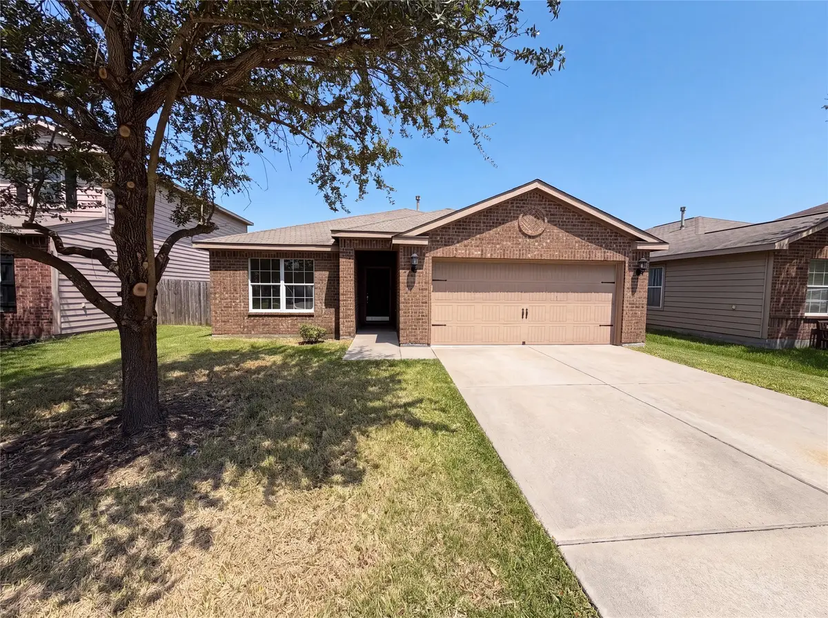 907 Amaryllis Road, Baytown, TX 77521 - #1