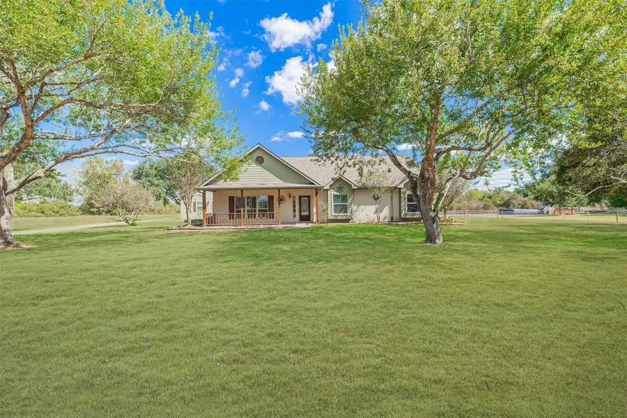 1520 Lakefield Drive, Sealy, TX 77474 - Image #3