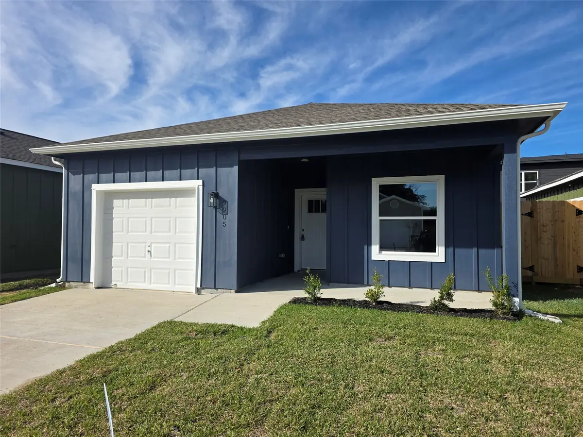 9905 Dipping Brook Street, Houston, TX 77076 - Image #1