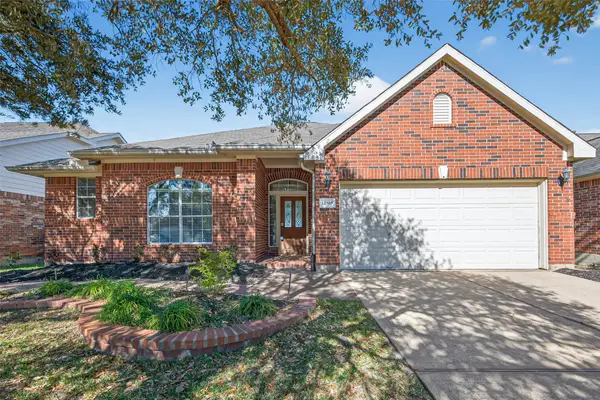 12818 Carriage Glen Drive, Tomball, TX 77377