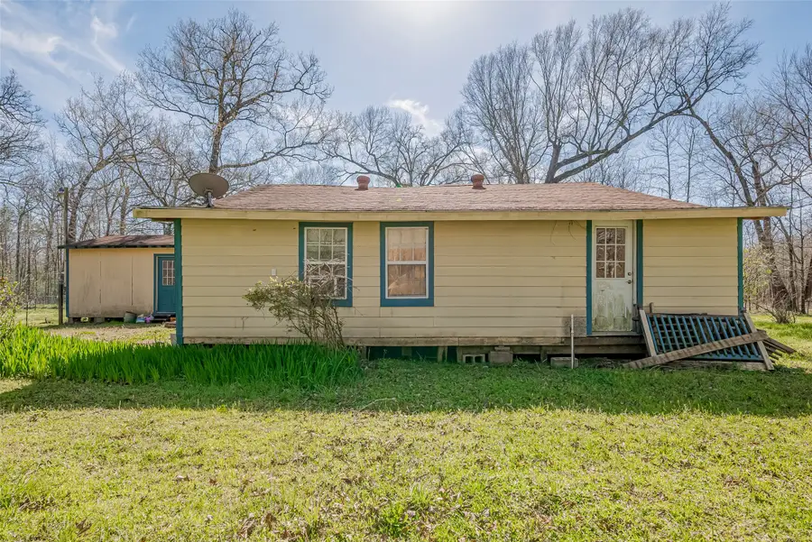 373 Cherokee Forest Lane, Livingston, TX 77351 - Image #2