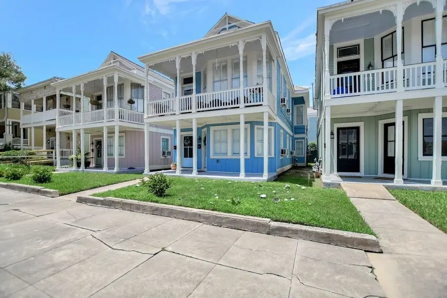 1602 Avenue L, Galveston, TX 77550 - Image #2
