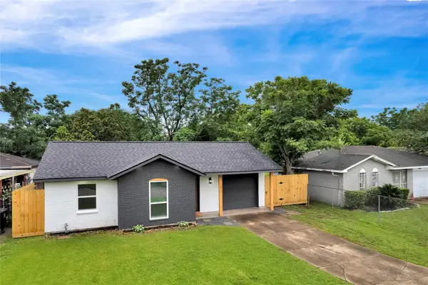 12930 Segrest Drive, Houston, TX 77047