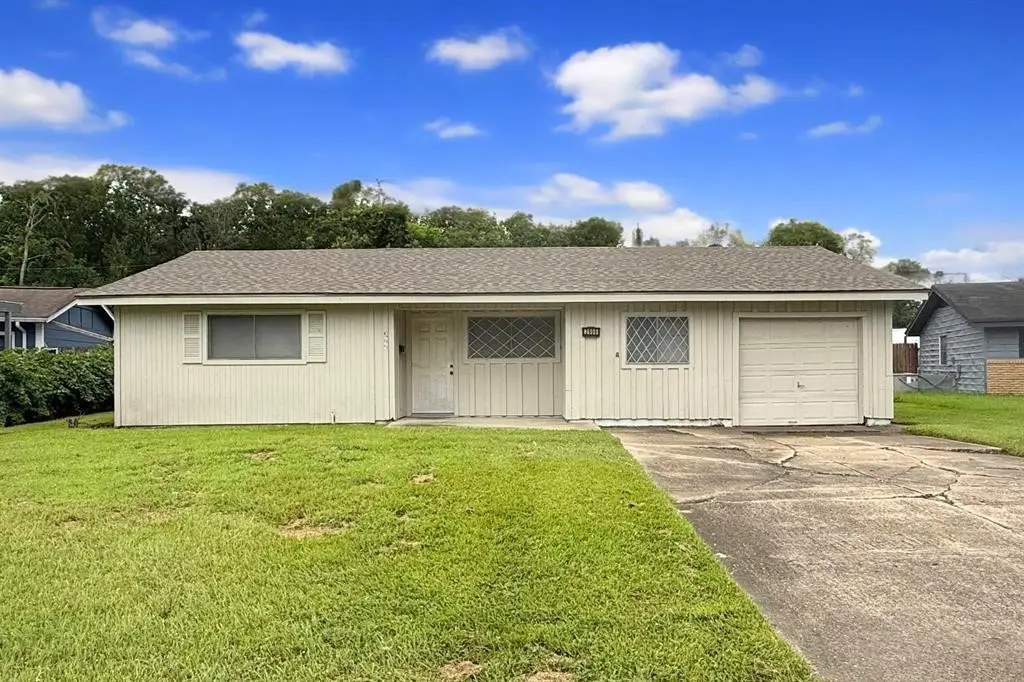 3966 Broadmoor Drive, Beaumont, TX 77707 - #1