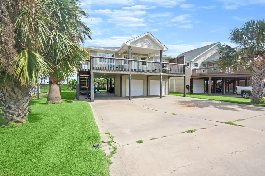 2709 Foster Drive, Crystal Beach, TX 77650 - #2