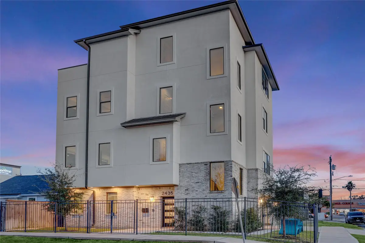 2435 Sheridan Street, Houston, TX 77030 - #1