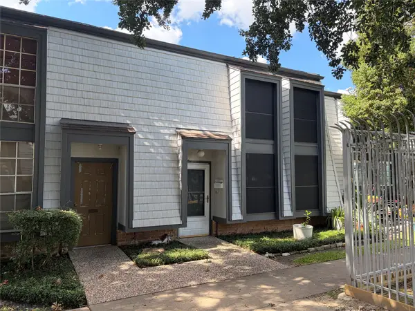 10177 Beekman Place Drive, Houston, TX 77043