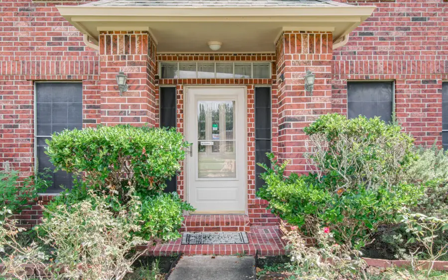 211 Squires Bend, Stafford, TX 77477 - Image #3