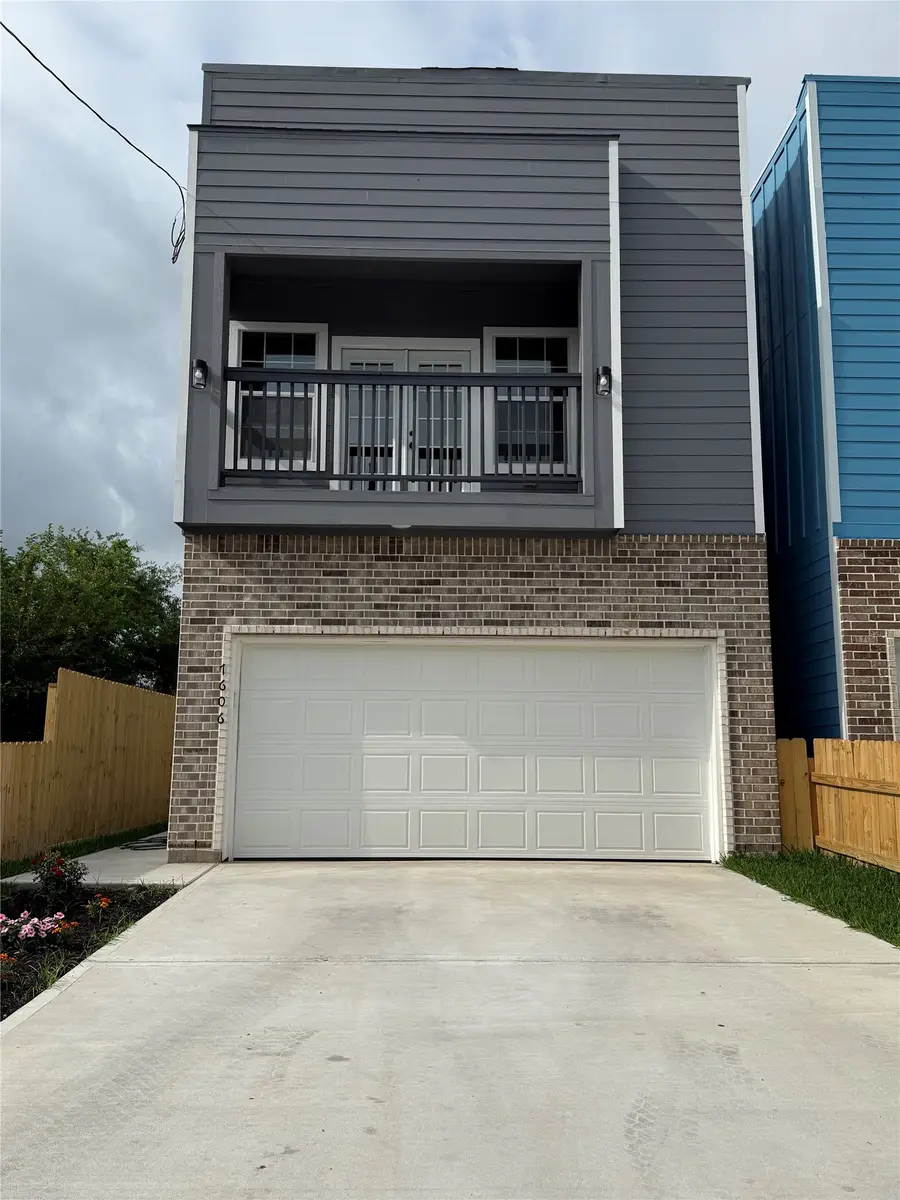 7606 Avenue J, Houston, TX 77012 - #2