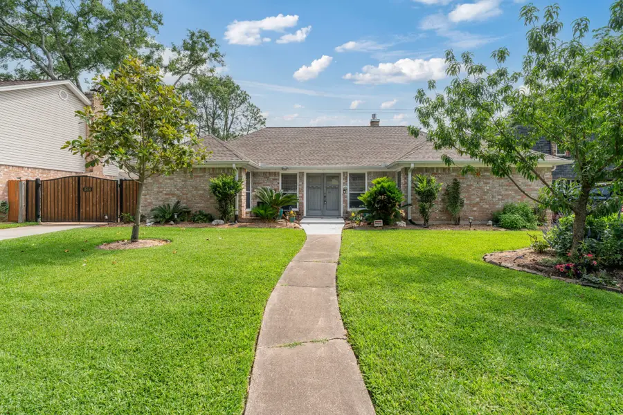 15110 Falling Creek Drive, Houston, TX 77068 - Image #2