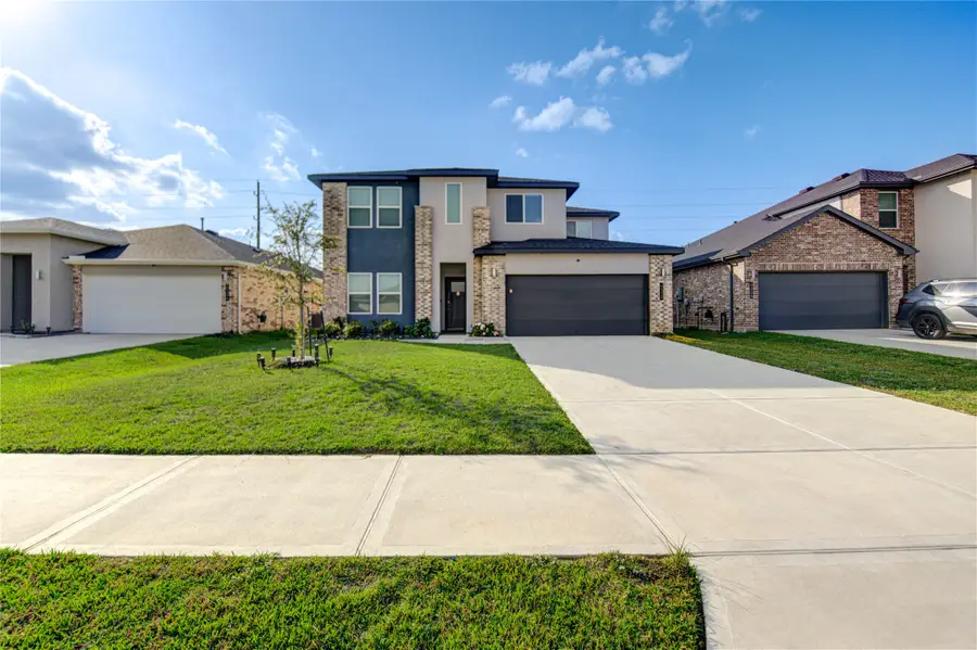 4330 N Kircher Park Lane N, Fulshear, TX 77441 - Image #2