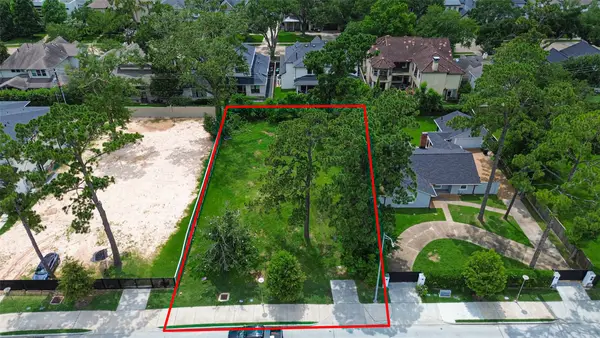 12715 Memorial Drive, Houston, TX 77024