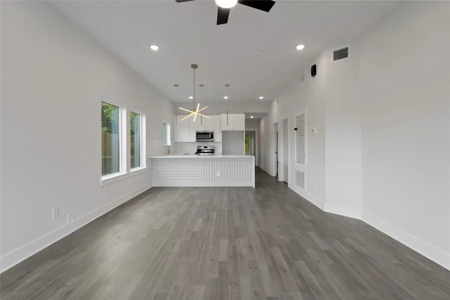 8114 Double Avenue #A/B, Houston, TX 77088 - Image #2