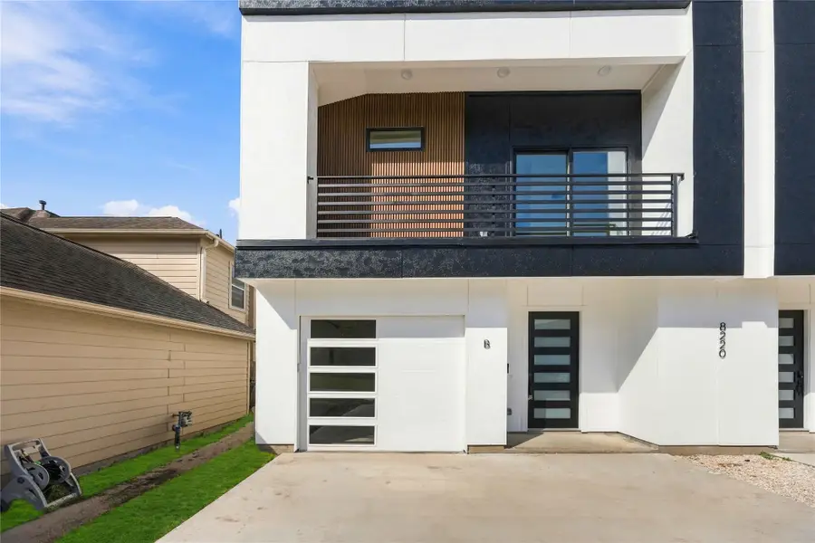8220 Gladstone Street #A/B, Houston, TX 77051 - #2