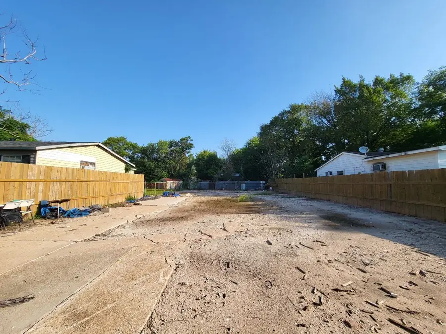 105 Zachary Street, Houston, TX 77029 - #2