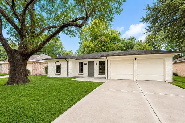 13619 Elm Court, Sugar Land, TX 77498
