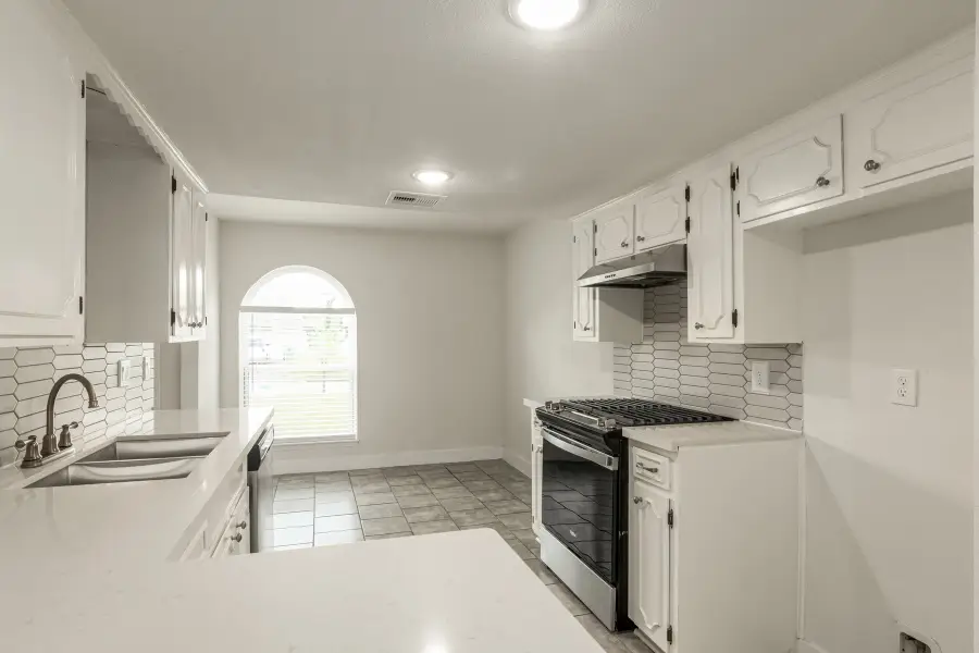 4206 Oak Shadows Drive, Houston, TX 77091 - Image #3