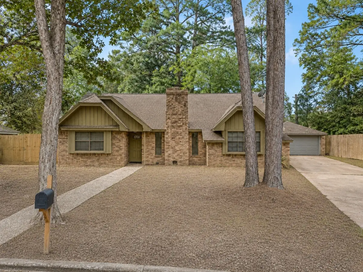 208 Cliffbrook Lane, Cleveland, TX 77327 - #1