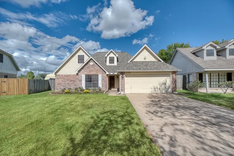 16546 Tranquil Drive, Sugar Land, TX 77498 - Image #2