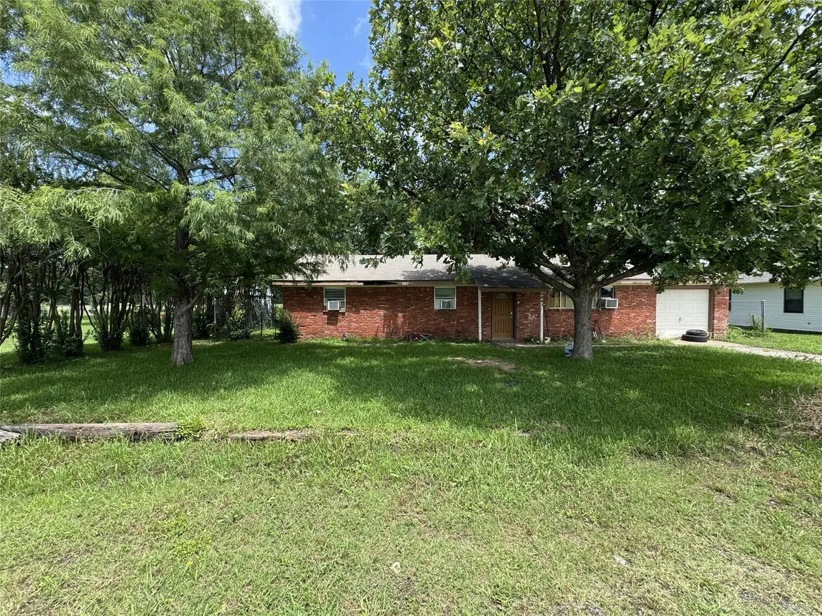 3041 Monroe Street, Commerce, TX 75428 - #1
