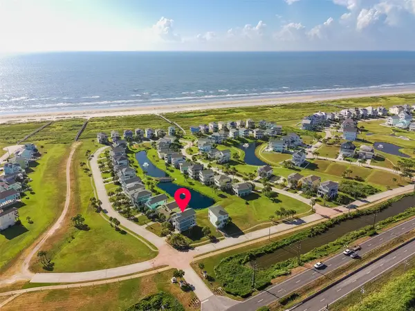 4114 NW Green Heron Drive, Galveston, TX 77554