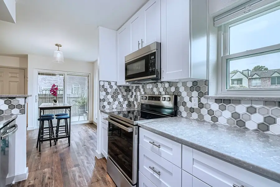 18800 Egret Bay Boulevard #1411, Webster, TX 77058 - Image #3