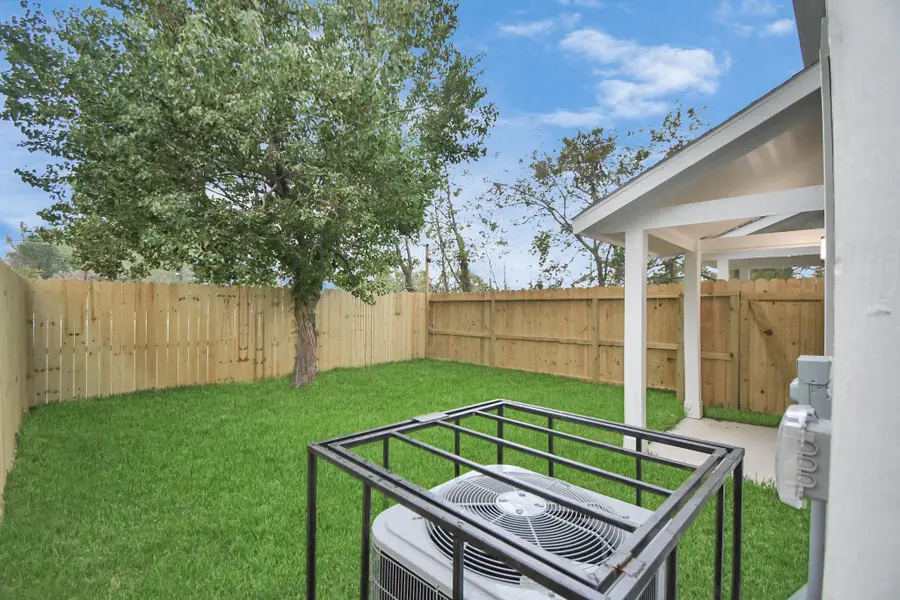 2411 Chew St, Houston, TX 77020 - #3