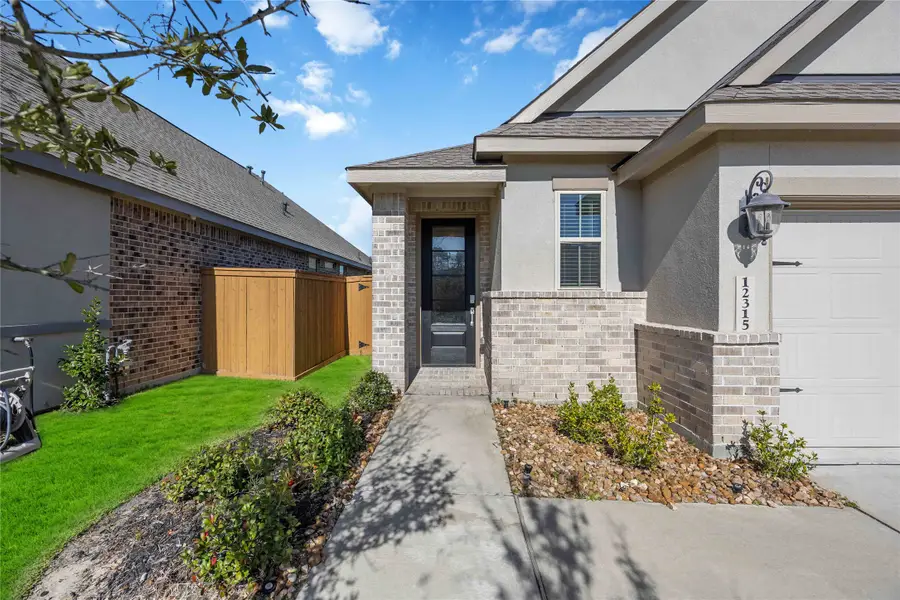 12315 Sterling Oak Drive, Houston, TX 77044 - Image #3