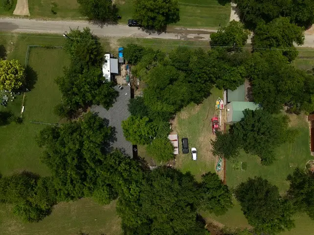 276 Hilltop Drive, Ennis, TX 75119 - #2