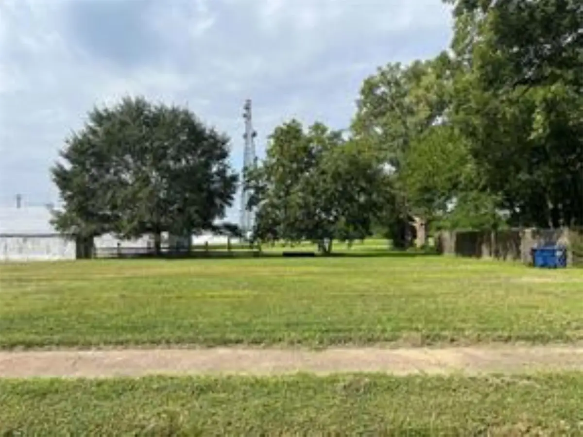 109 W Main Street, Eagle Lake, TX 77434 - #1
