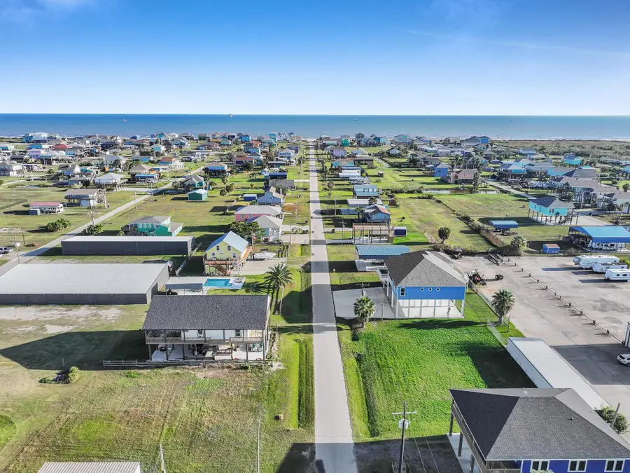 979 Oneal Road, Crystal Beach, TX 77650 - Image #2