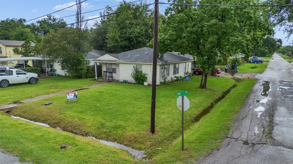 815 Avenue G, South Houston, TX 77587