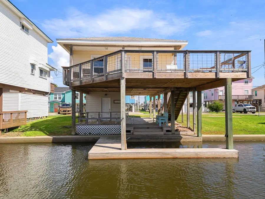 16711 Kingston Way, Galveston, TX 77554 - Image #2