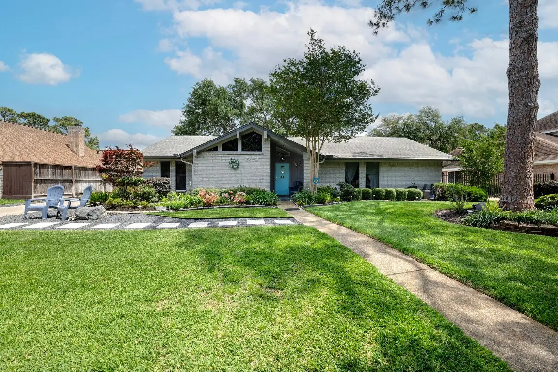 2750 Fontana Drive, Houston, TX 77043 - #1