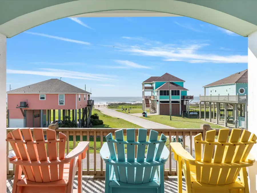 2901 Lakeside Drive, Crystal Beach, TX 77650 - #2