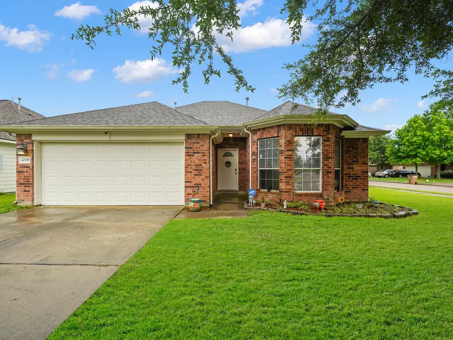 4006 Raspberry Court, Dickinson, TX 77539 - Image #2