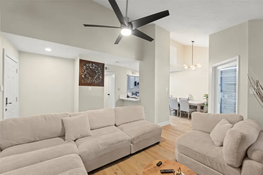 2021 Spenwick Drive #622, Houston, TX 77055 - Image #3