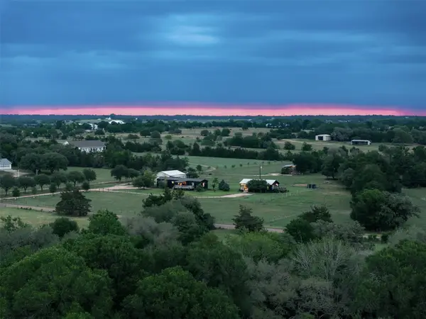 3643 Noak Road, Round Top, TX 78954