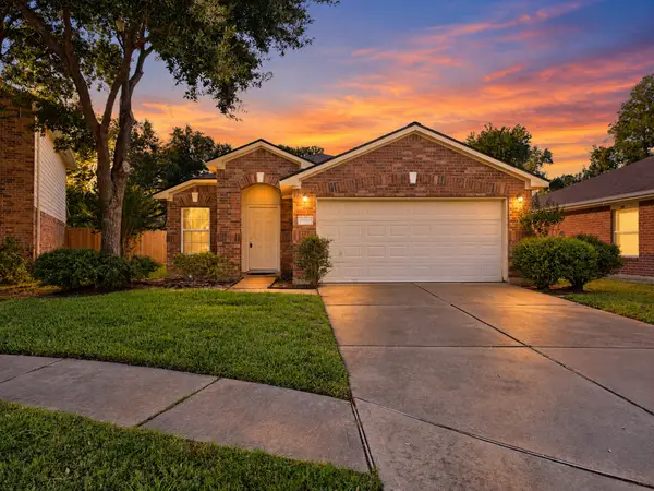 15607 Barber Grove Lane, Houston, TX 77095