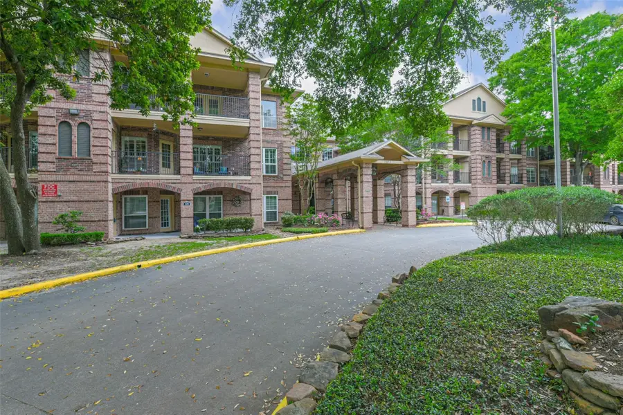 2803 Kings Crossing Drive #315, Kingwood, TX 77345 - Image #2