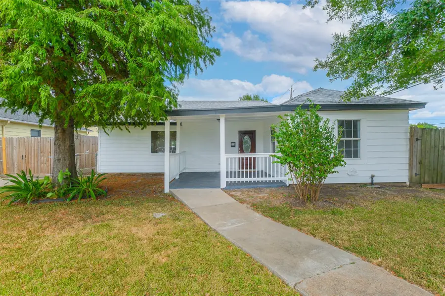 7543 Greenstone Street, Houston, TX 77087 - Image #2