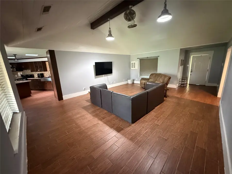 2034 Buffalo Drive, Levelland, TX 79336 - #3