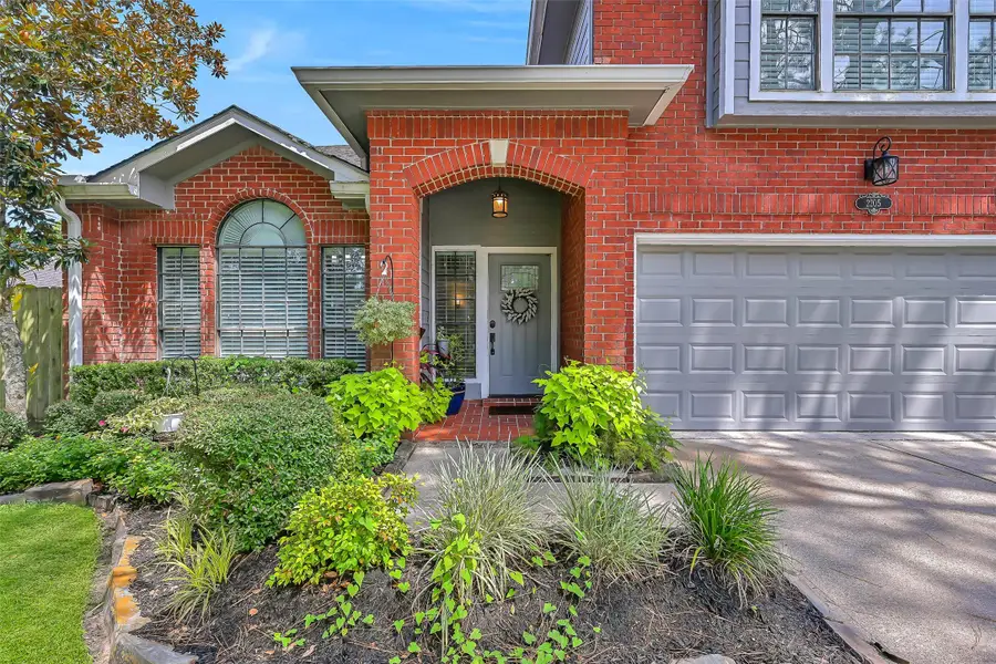 2205 S Mission Circle, Friendswood, TX 77546 - #2